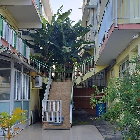 Bano Tourist Residence - 650 Meters From Grand Bay Beach Exterior foto
