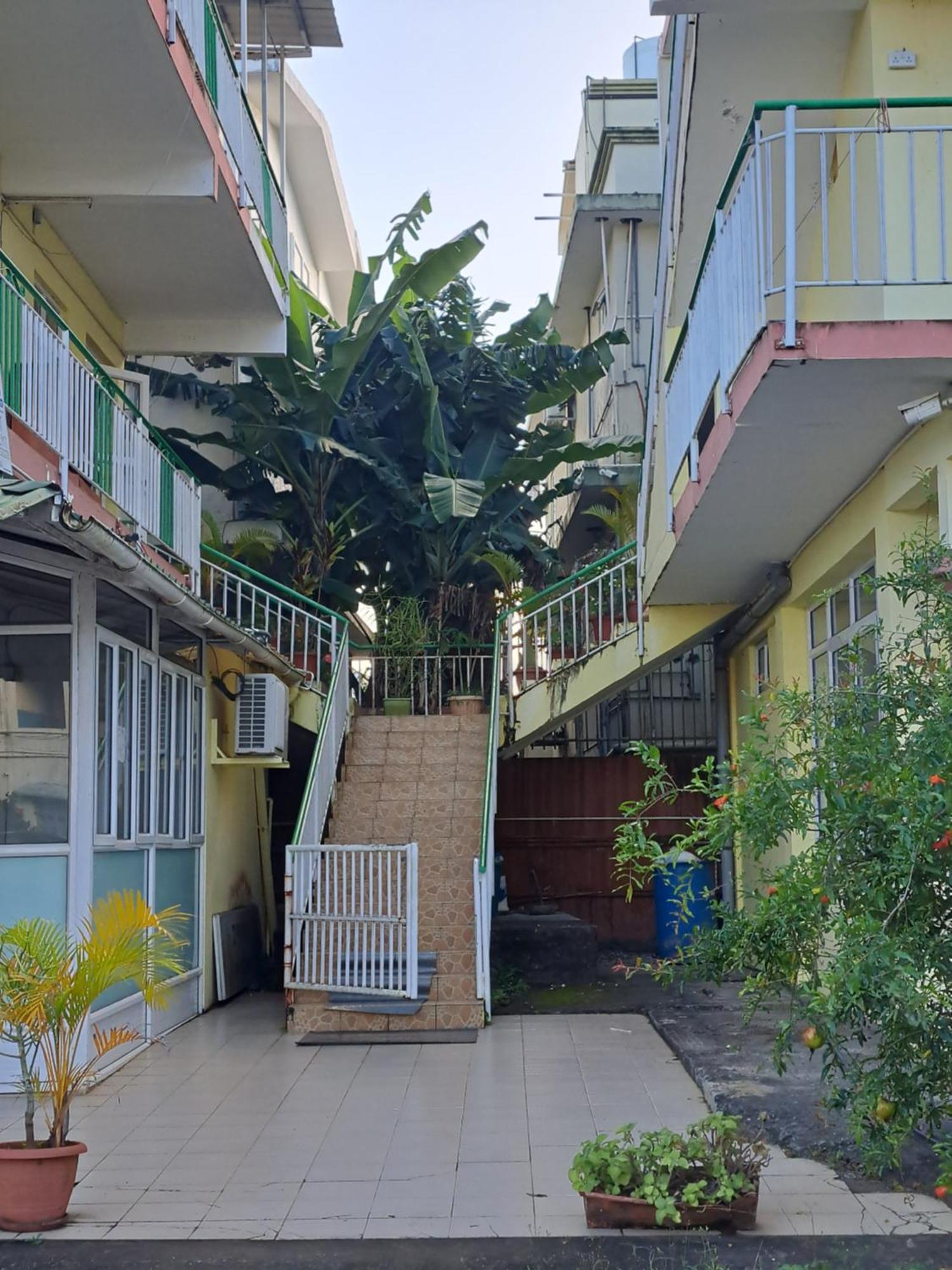 Bano Tourist Residence - 650 Meters From Grand Bay Beach Exterior foto