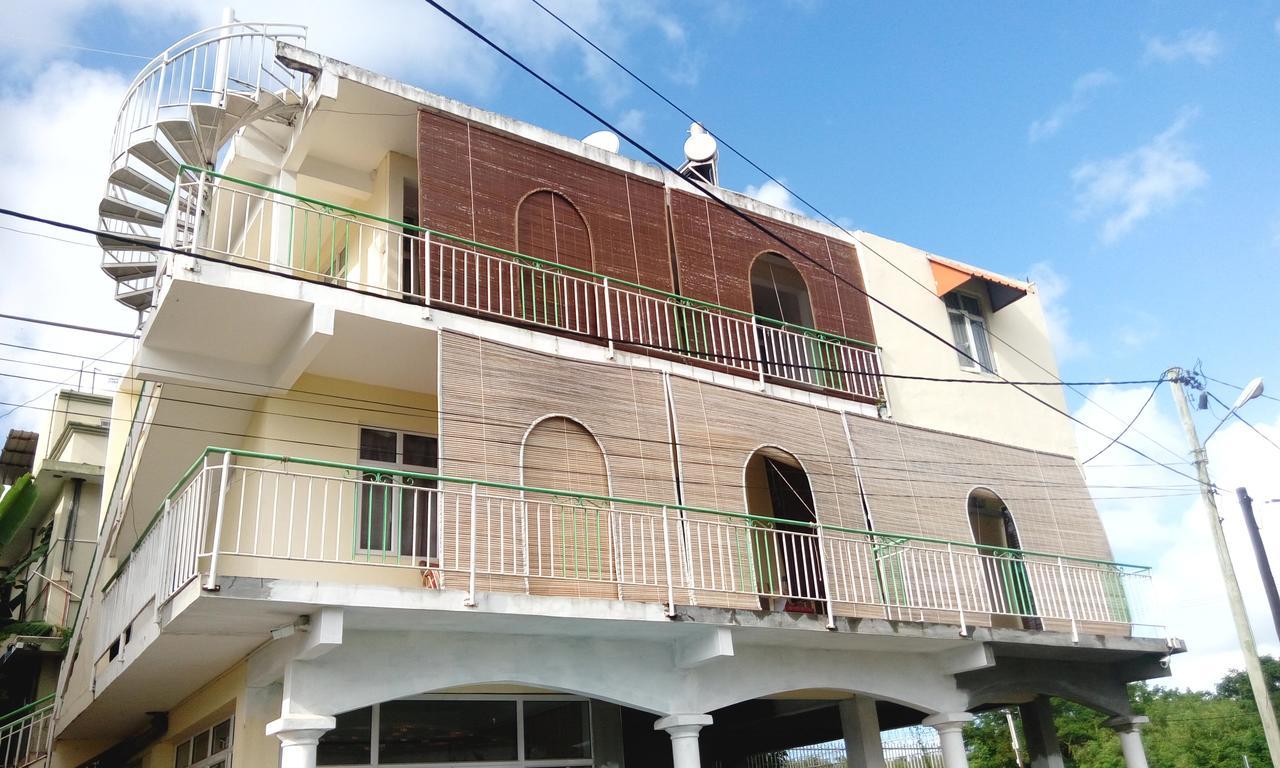 Bano Tourist Residence - 650 Meters From Grand Bay Beach Exterior foto